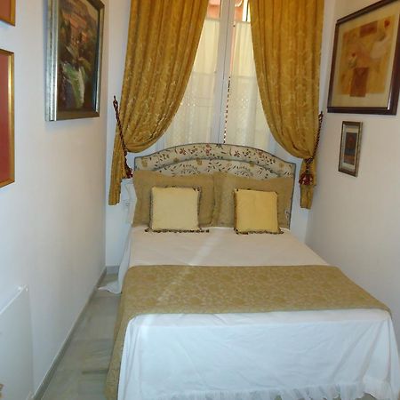 Casa Senorial En Sevilla Centro,Calle Marmoles Екстер'єр фото